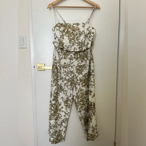 Two Piece Crop Top and Wide Leg Floral Set - Size M - Picture 1 of 5